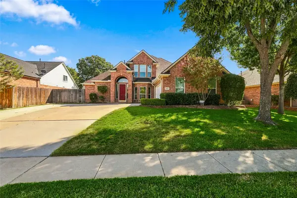 1204 Crestview Drive, Bedford, TX 76021