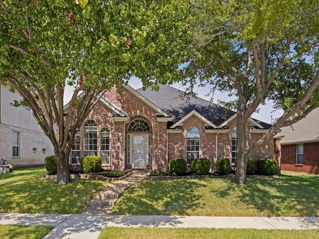 1697 Castle Rock Drive, Lewisville, TX 75077 - #1