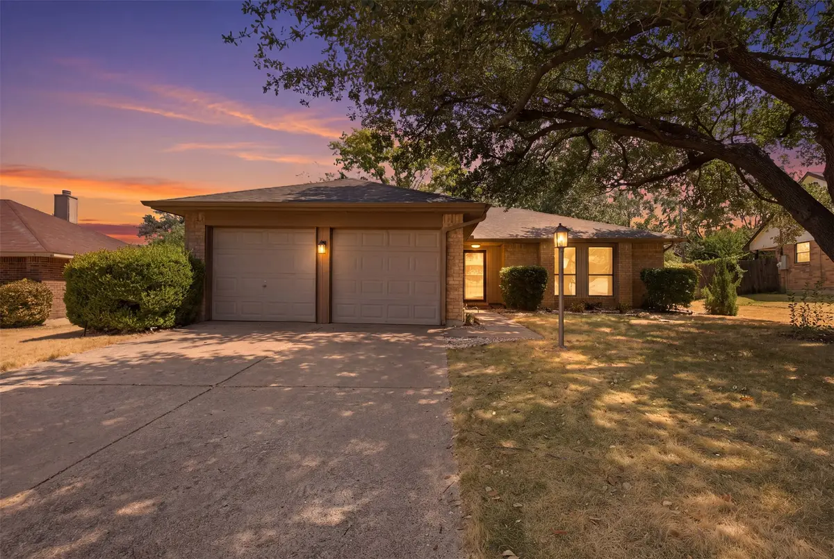 6417 Shasta Trail, Fort Worth, TX 76133 - #1