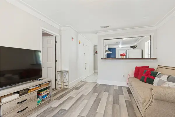 2421 Boyd Street, Dallas, TX 75224