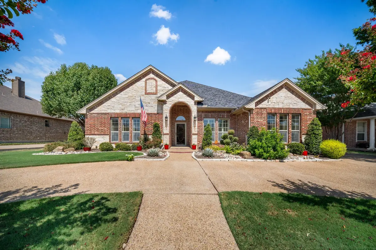 811 Amherst Drive, Waxahachie, TX 75165 - #1