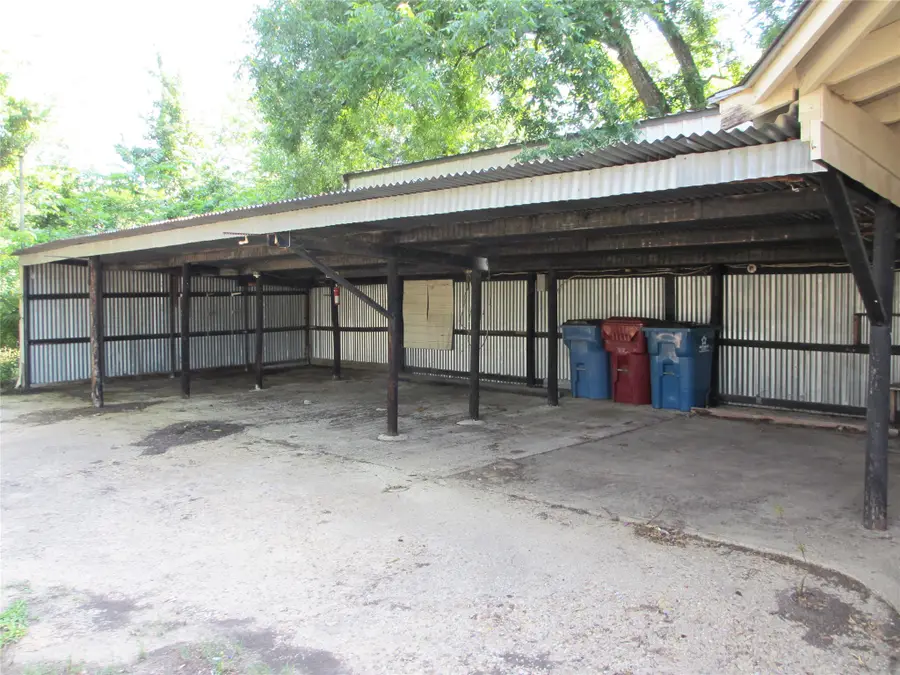 241 E Main Street, Van, TX 75790 - #2