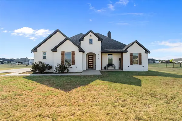 134 Buddy Court, Millsap, TX 76066