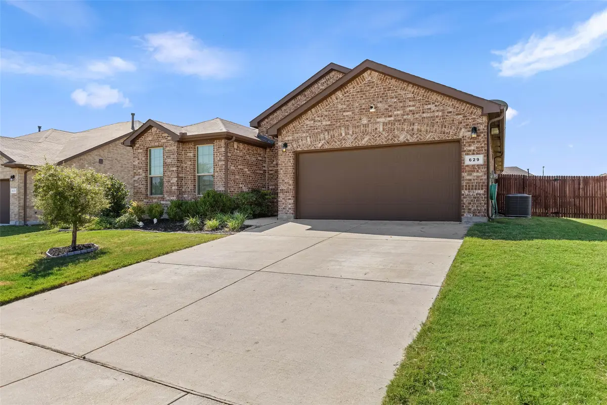 629 Dunster Lane, Saginaw, TX 76131 - #1