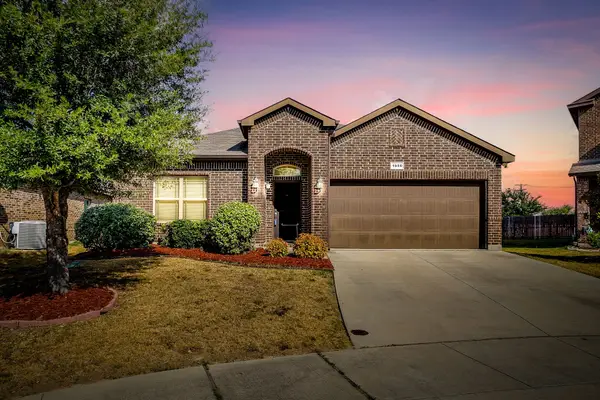 1956 Kachina Lodge Road, Fort Worth, TX 76131