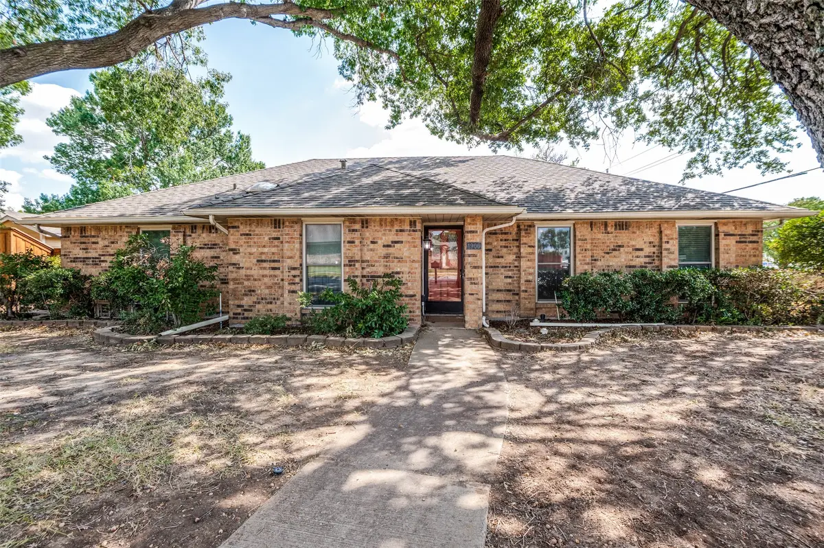 1900 Oakbluff Drive, Carrollton, TX 75007 - #1