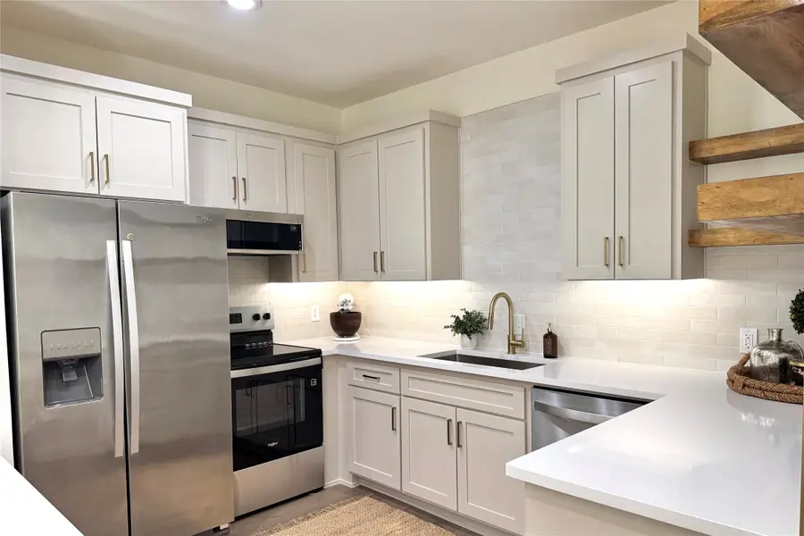 4040 Avondale Avenue #105, Dallas, TX 75219 - #3