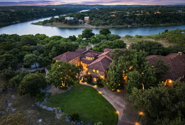 3220 Fall Creek Estates Drive, Spicewood, TX 78669