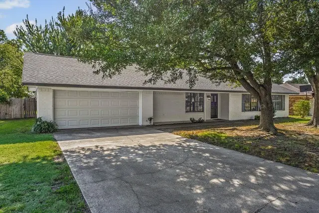 221 Azalea Drive, Sulphur Springs, TX 75482 - #2