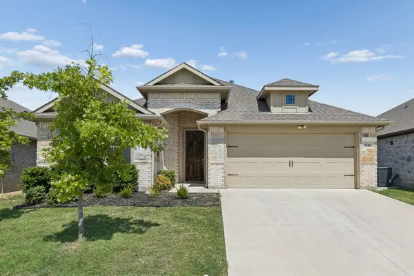 6248 Thunderwing Drive, Fort Worth, TX 76179