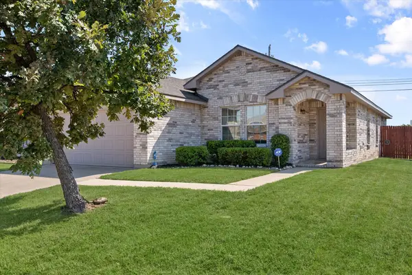 9100 Noontide Drive, Fort Worth, TX 76179