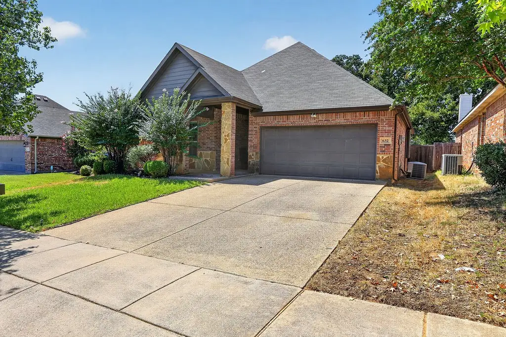 632 Atascosa Avenue, Fort Worth, TX 76120 - #1