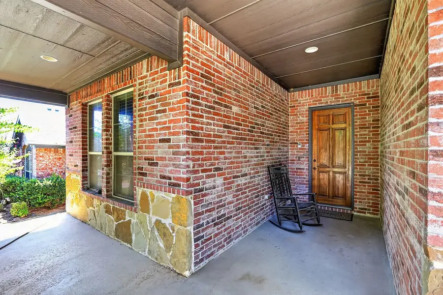 632 Atascosa Avenue, Fort Worth, TX 76120 - #3
