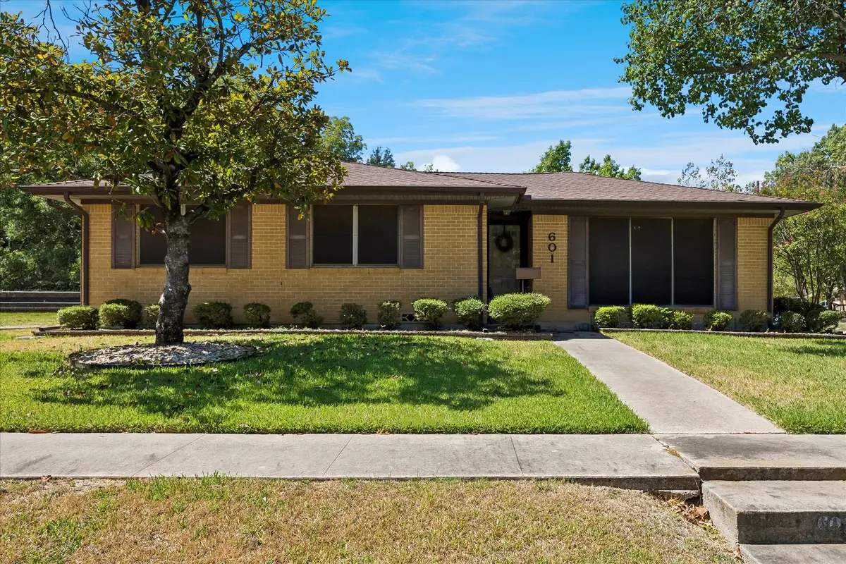 601 Line Drive, Gainesville, TX 76240 - #1