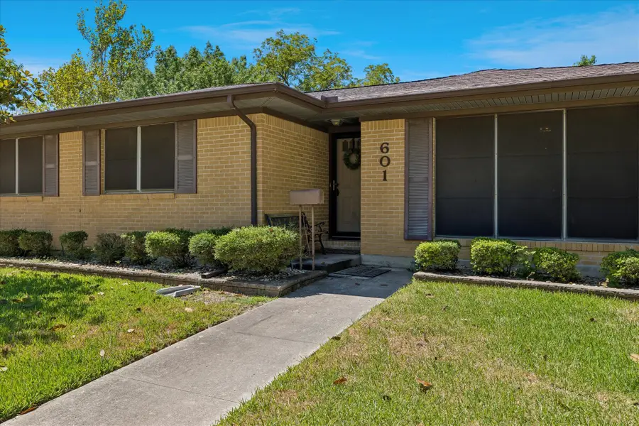 601 Line Drive, Gainesville, TX 76240 - #3