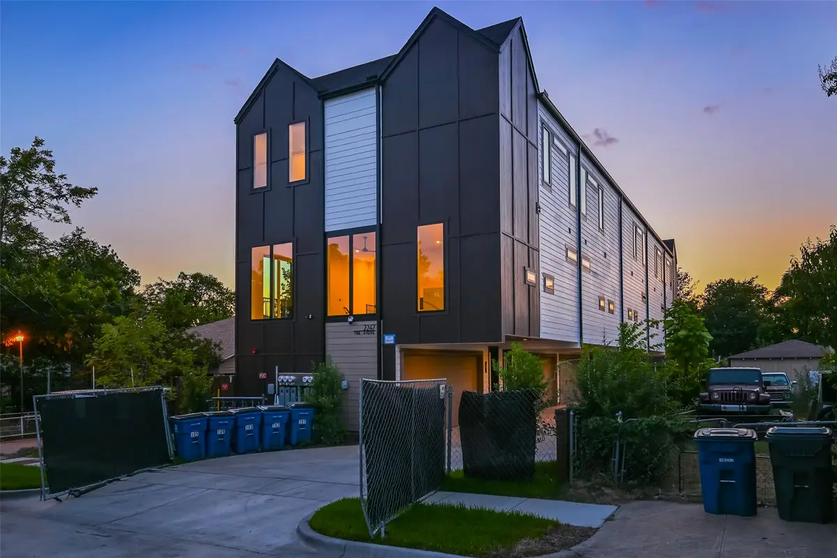 2247 Mail Avenue #102, Dallas, TX 75235 - #1