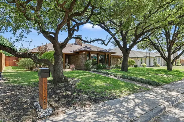 13126 Fall Manor Drive, Dallas, TX 75243
