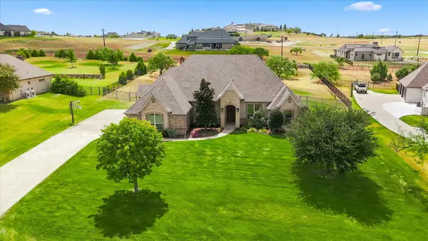 196 Bearclaw Circle, Aledo, TX 76008