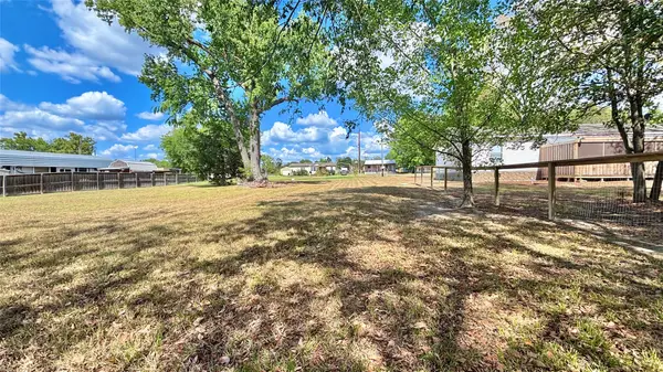 545 Comanche Drive, Quitman, TX 75783