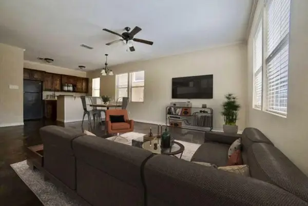 104 College Avenue, Fort Worth, TX 76104