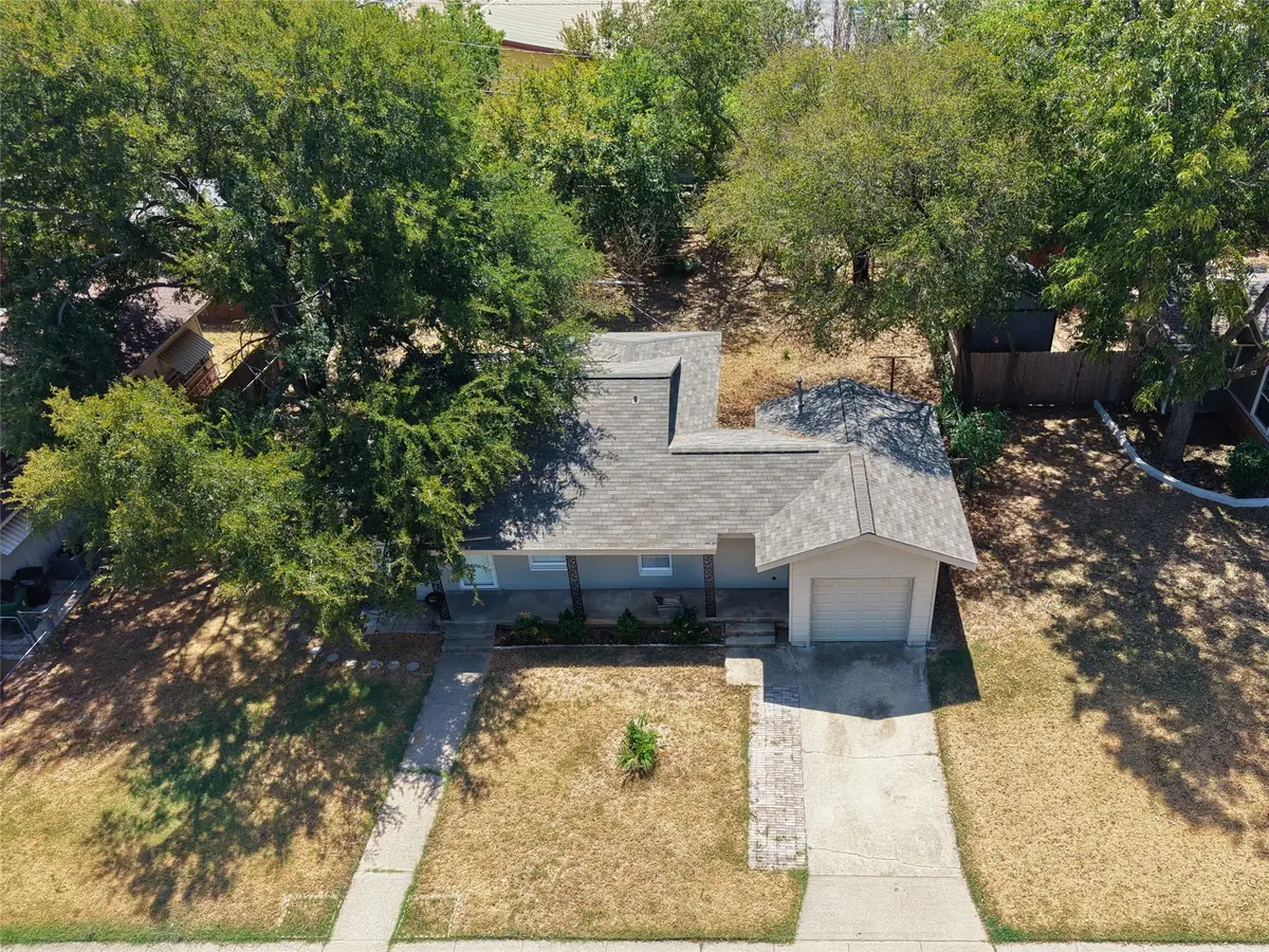 424 E Ellen Avenue, Hurst, TX 76053 - #1