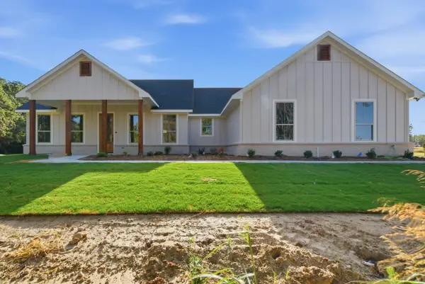 209 Waterford Drive, Weatherford, TX 76086