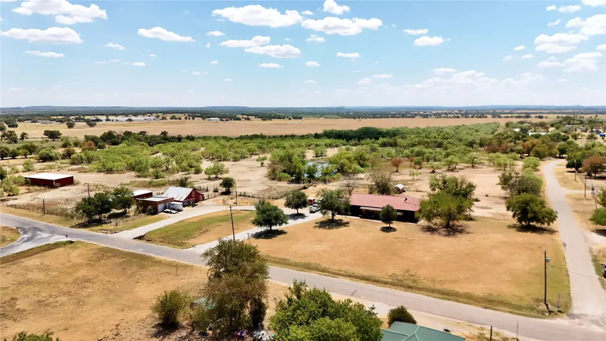 414 E Walnut Street, Strawn, TX 76475 - #1