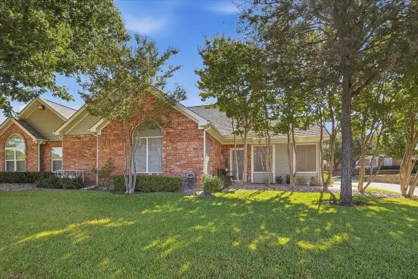6153 Welden Court, Fort Worth, TX 76132