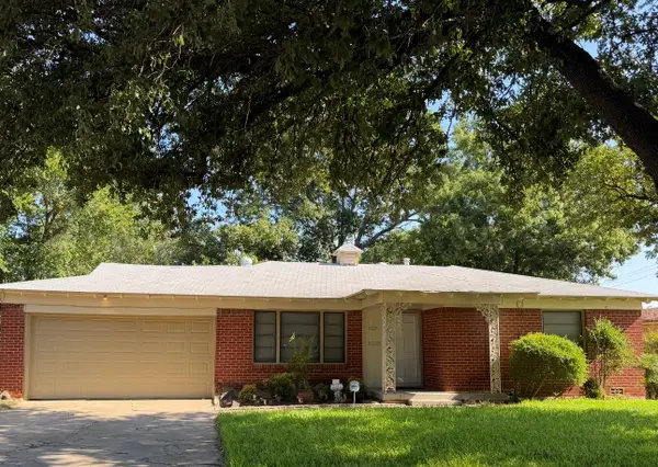 6829 Hightower Street, Fort Worth, TX 76112