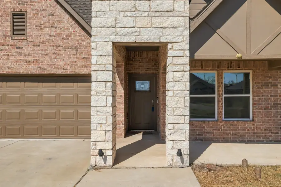 804 S Adelaide Street, Terrell, TX 75160 - #2