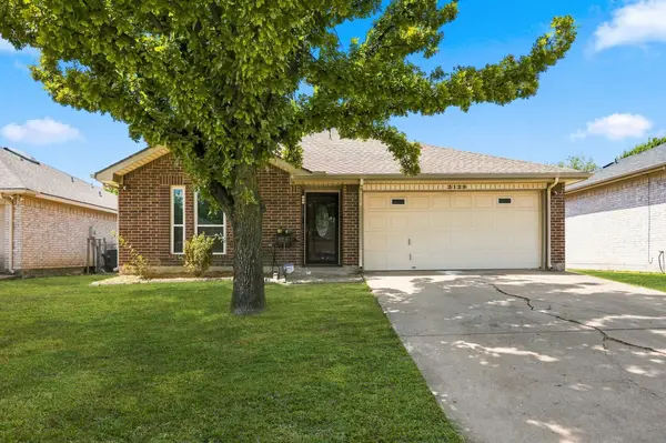 3129 Walingford Drive, Grand Prairie, TX 75052