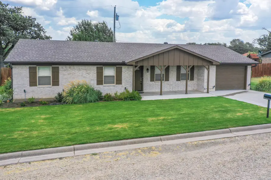 128 Oak Creek Street, Jacksboro, TX 76458 - #3