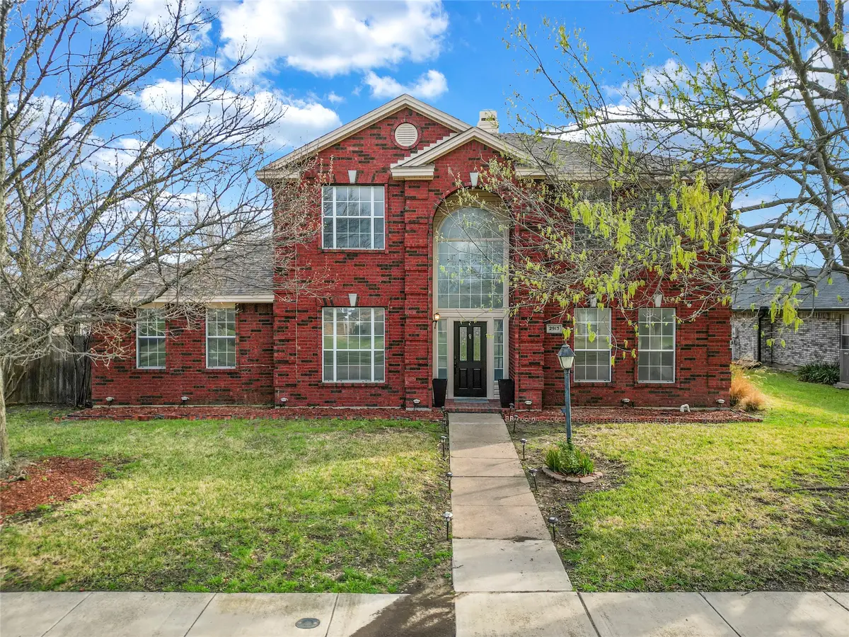 2913 Spartacus Drive, Grand Prairie, TX 75052 - #1