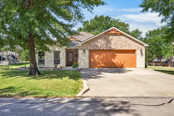315 Canoe Court, Gun Barrel City, TX 75156