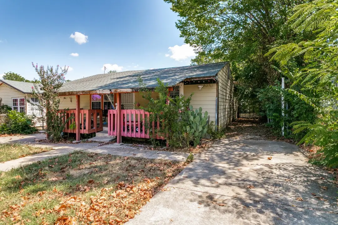4329 Lubbock Avenue, Fort Worth, TX 76115 - #1