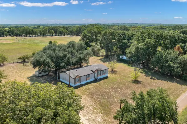 125 Ivy Lane, Mabank, TX 75156