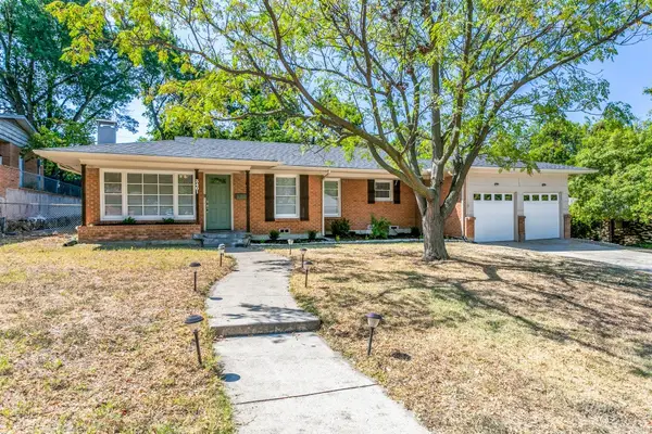 3401 Creston Avenue, Fort Worth, TX 76133