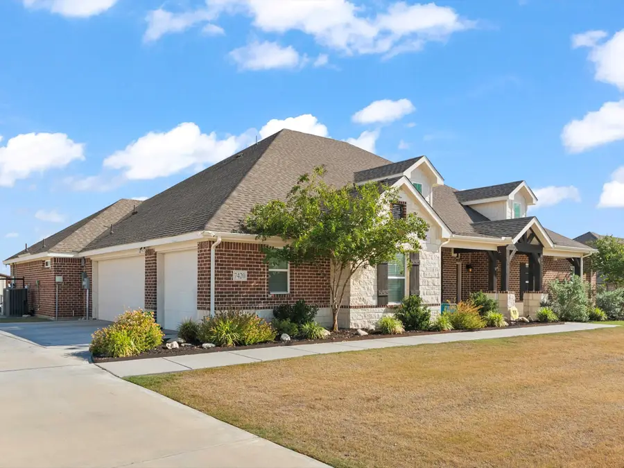 7420 Autumn Grove Lane, Ponder, TX 76259 - #2