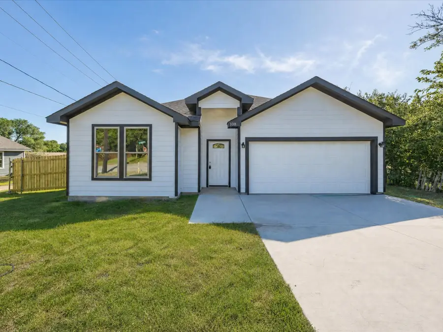 108 N Couch Street, Italy, TX 76651 - #2
