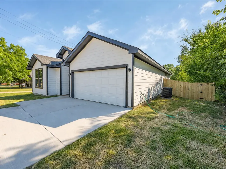 108 N Couch Street, Italy, TX 76651 - #3