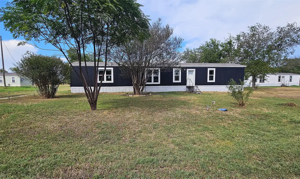 202 W 6th Street, Thornton, TX 76687 - #1