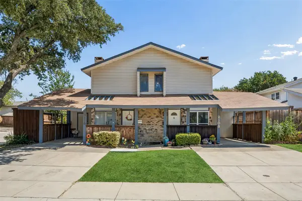 2108 Via Madonna, Carrollton, TX 75006