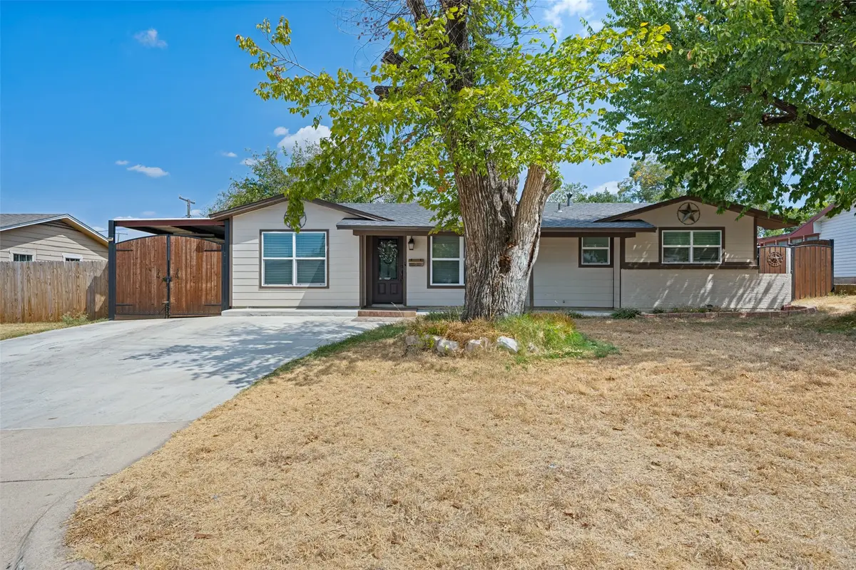 3584 Regal Road, Fort Worth, TX 76111 - #1