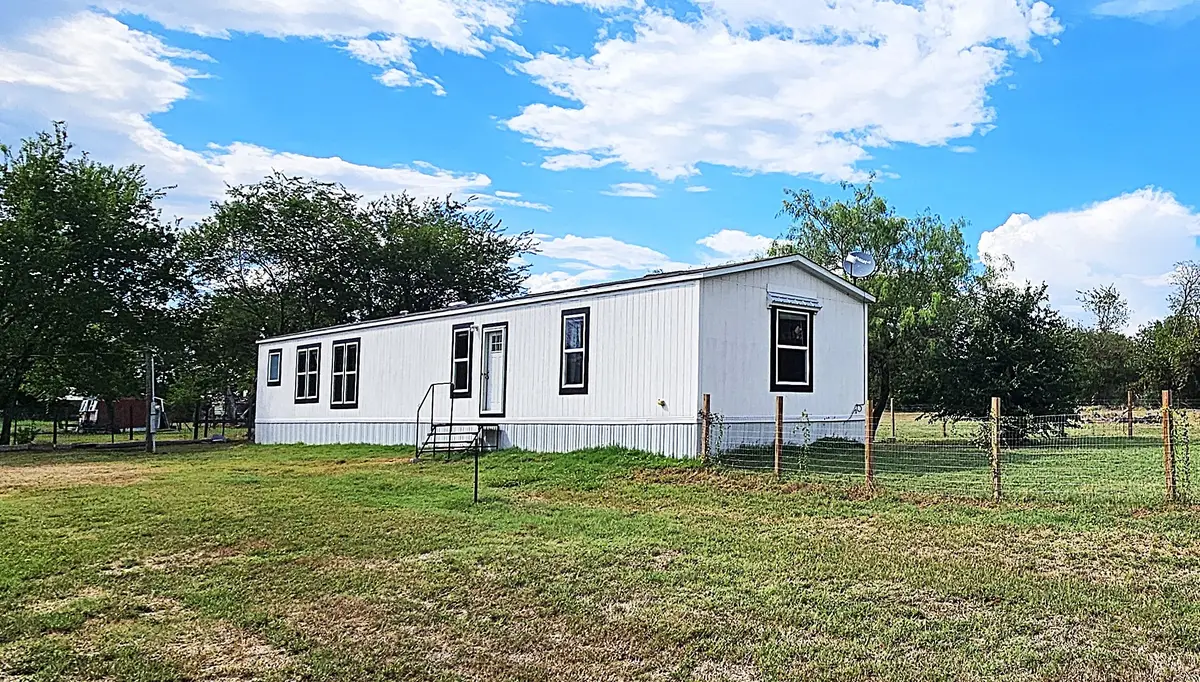 200 W 6th Street, Thornton, TX 76687 - #1