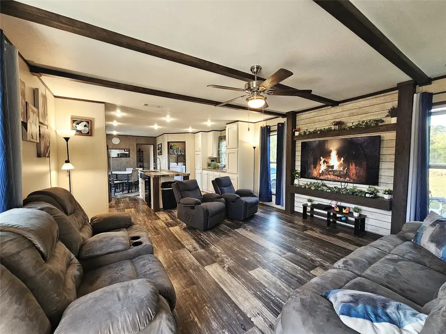 200 W 6th Street, Thornton, TX 76687 - #3