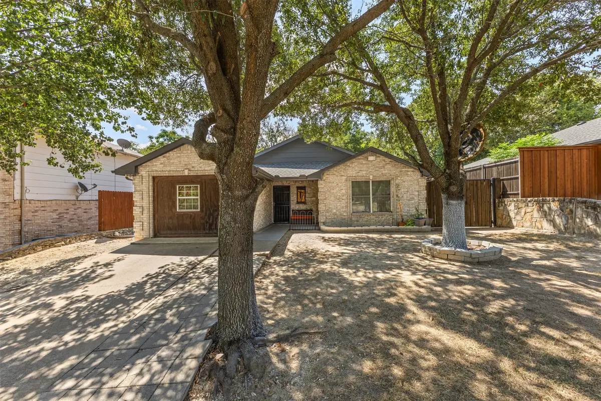4012 Whitby Avenue, Dallas, TX 75237 - #1