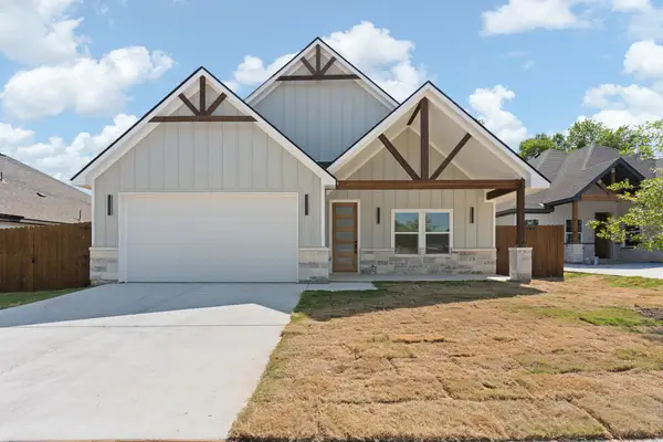 809 Tierney Road, Fort Worth, TX 76112