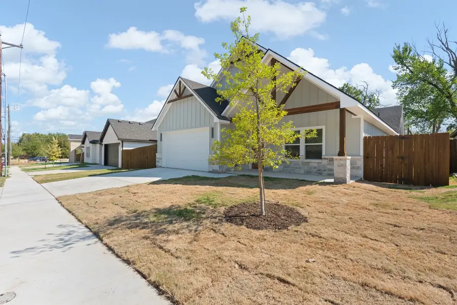 809 Tierney Road, Fort Worth, TX 76112 - #2