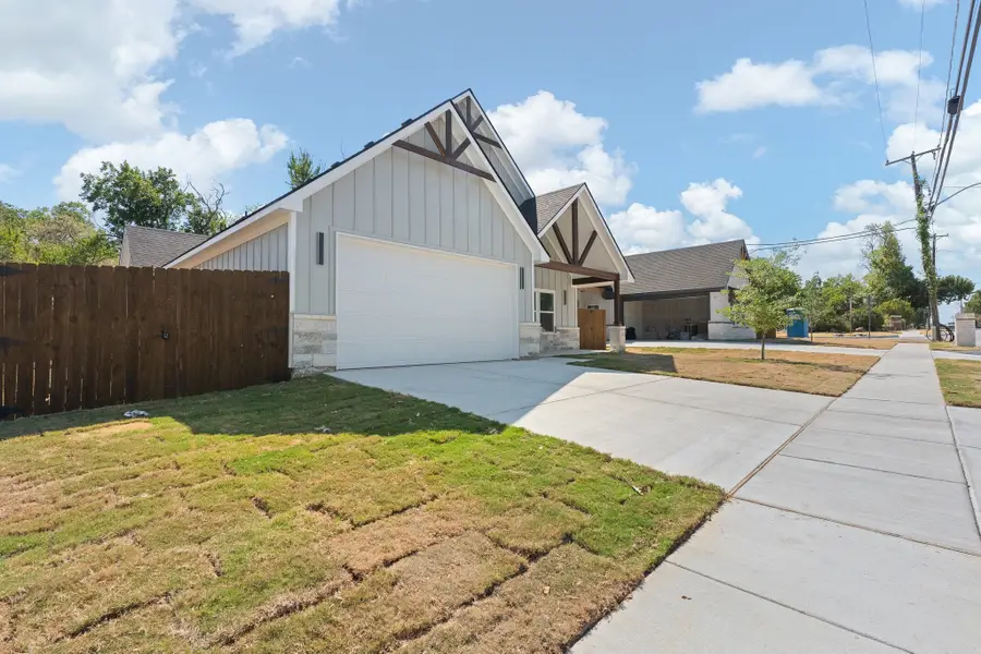 809 Tierney Road, Fort Worth, TX 76112 - #3