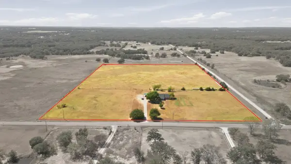 6411 W Line Road, Collinsville, TX 76240